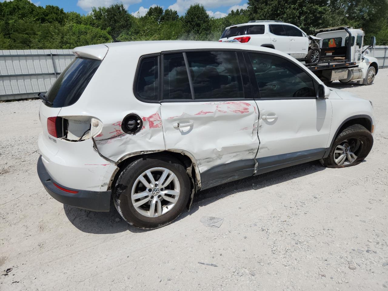 2012 Volkswagen Tiguan S - Фото 3