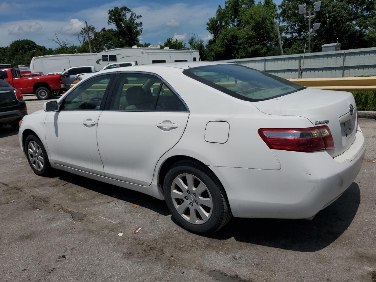 2007 Toyota Camry Le - Фото 2