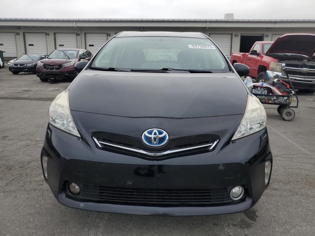 2014 Toyota Prius V - Фото 5