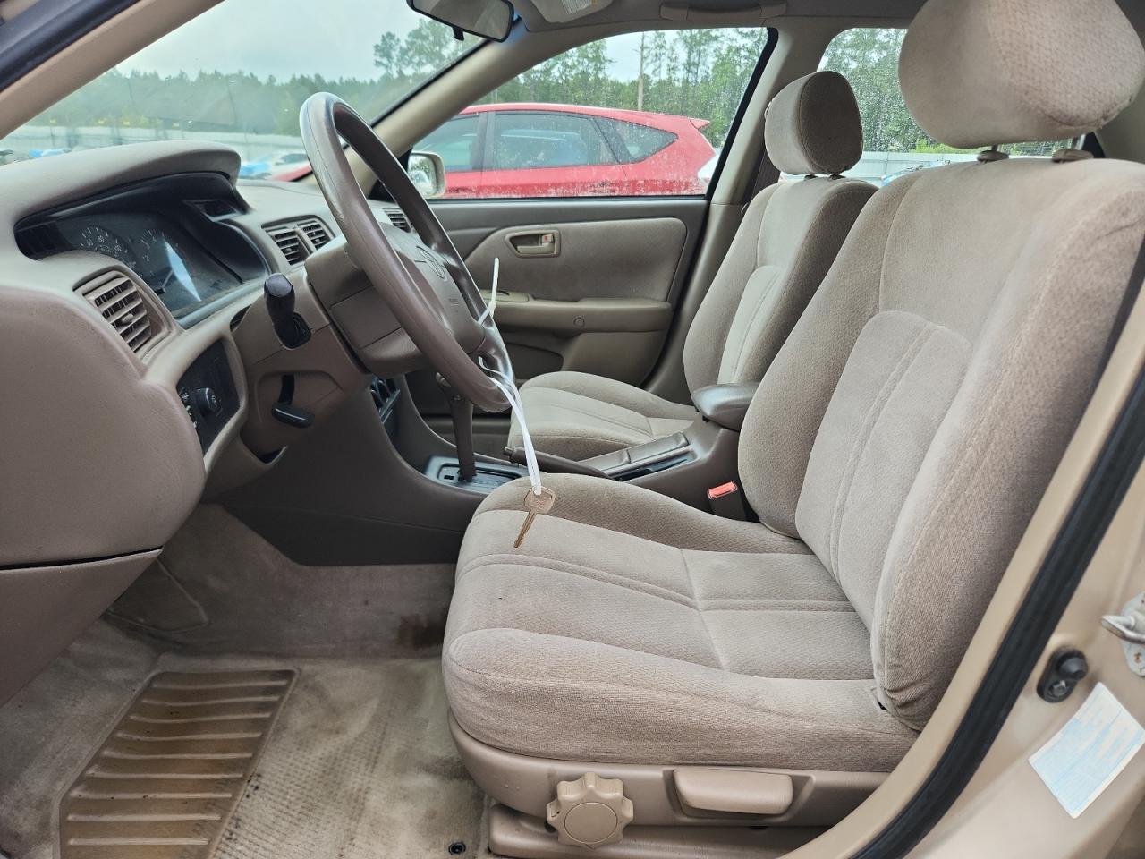 2001 Toyota Camry Ce - Фото 7