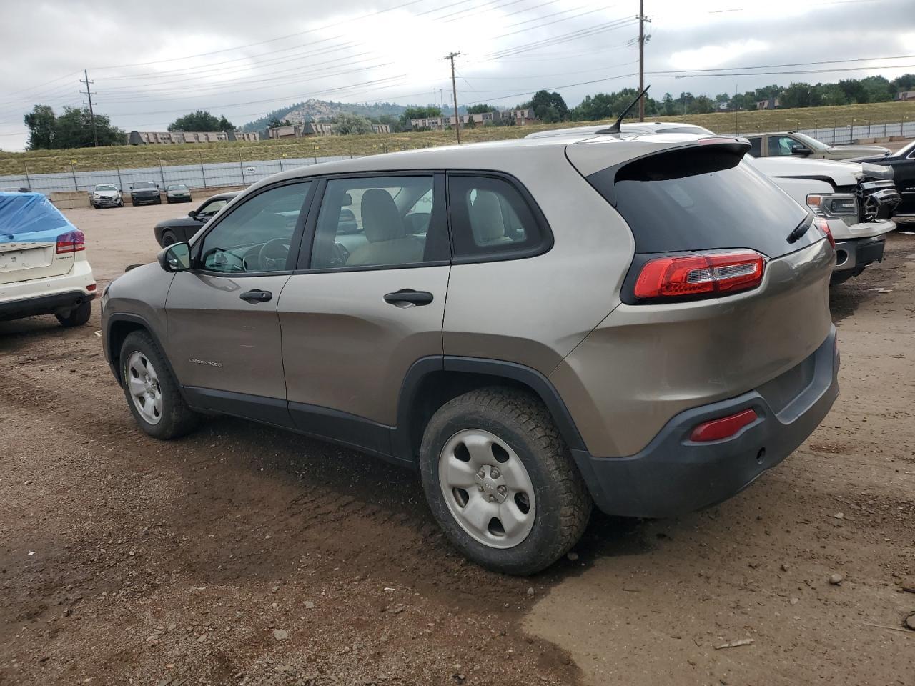 2016 Jeep Cherokee Sport - Image 2