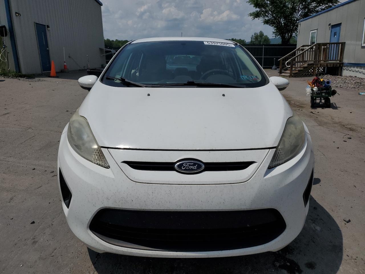 2013 Ford Fiesta Se - Image 5