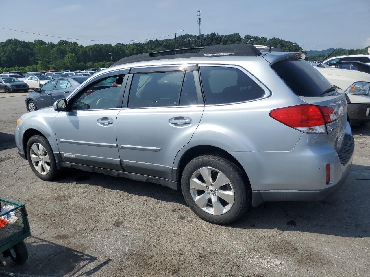 2012 Subaru Outback 3.6R Limited - Image 2