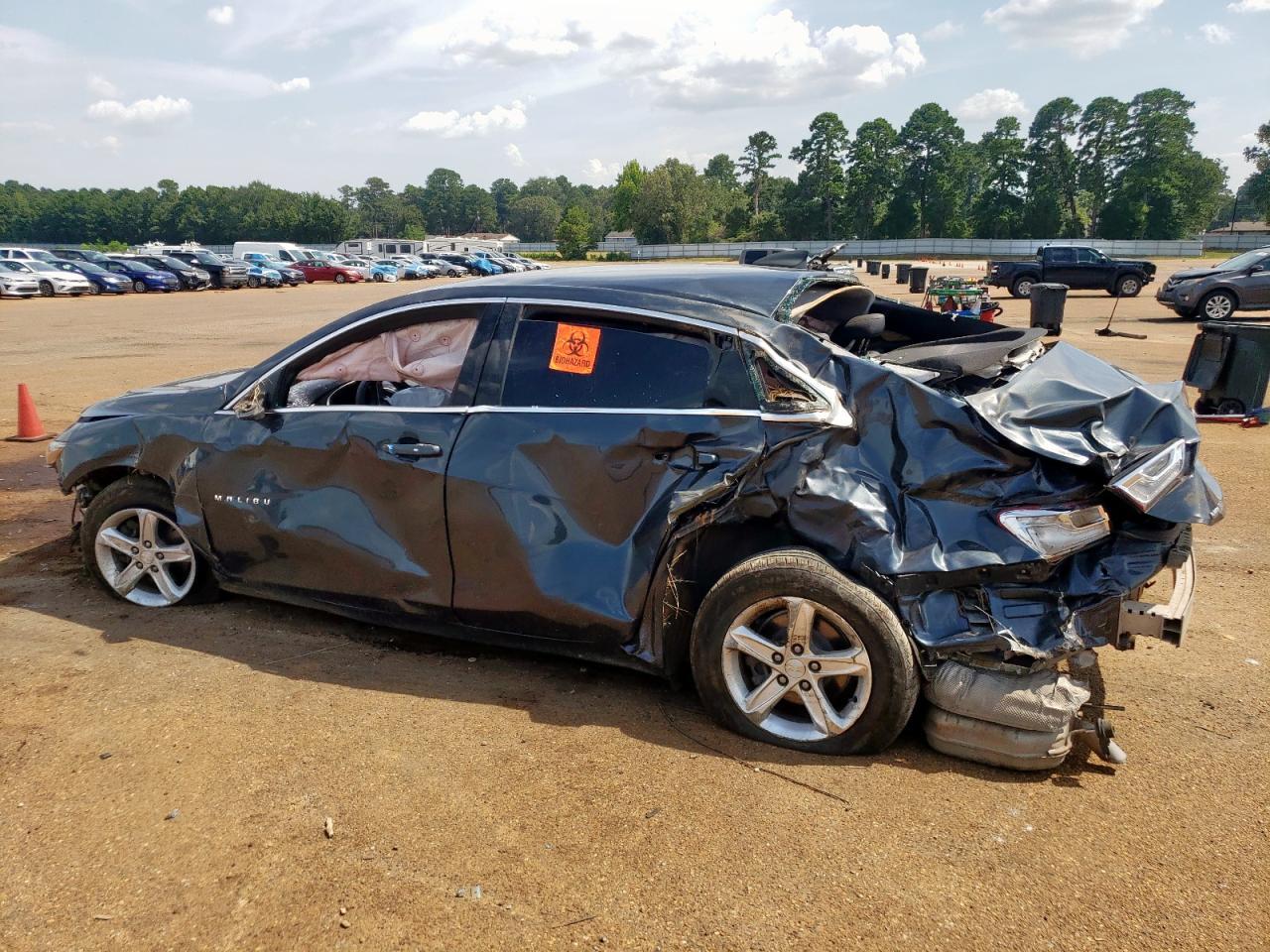 2020 Chevrolet Malibu Ls - Image 2
