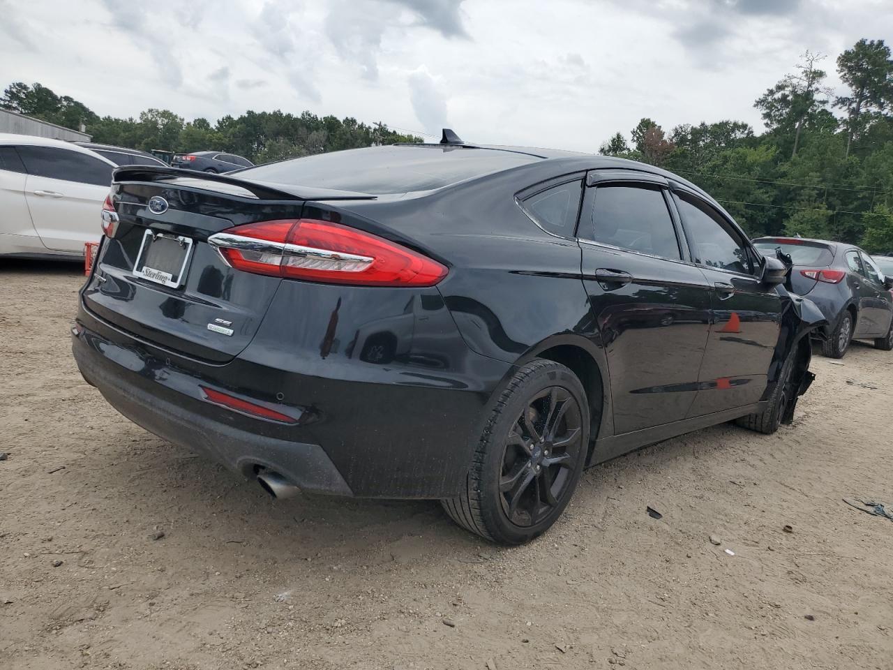 2019 Ford Fusion Se - Фото 3