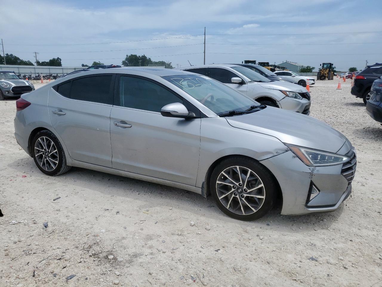 2020 Hyundai Elantra Sel - Фото 4