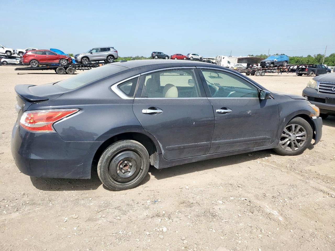 2015 Nissan Altima 2.5 - Image 3