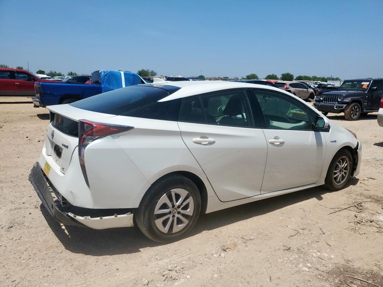 2016 Toyota Prius - Image 3