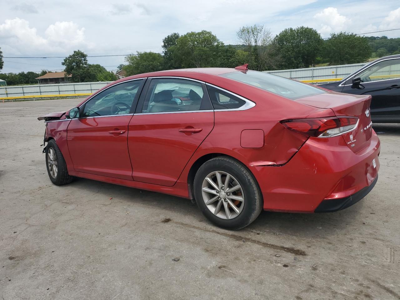 2019 Hyundai Sonata Se - Image 2