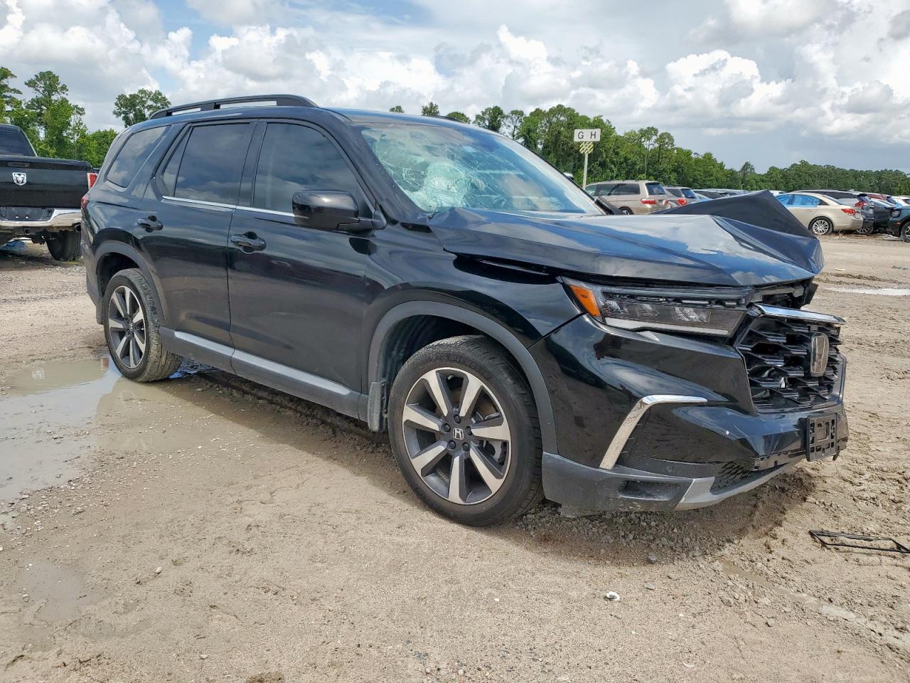 2025 Honda Pilot Touring - Фото 4