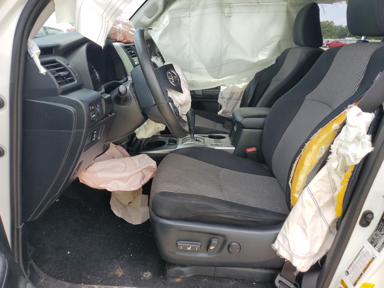 2018 Toyota 4Runner Sr5 - Image 7