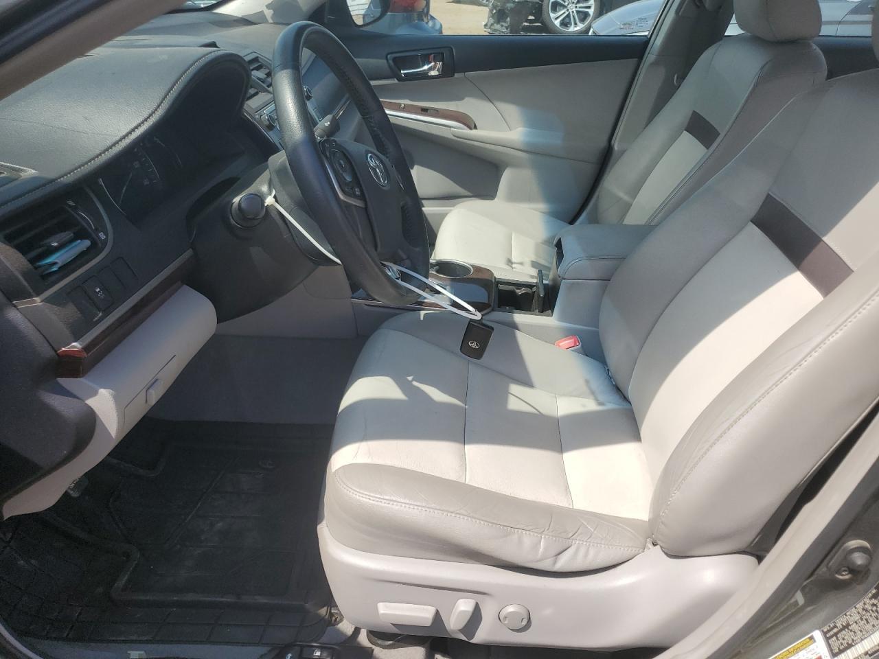 2012 Toyota Camry Base - Фото 7