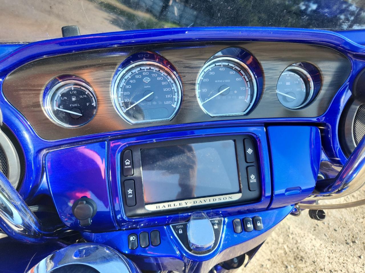 2017 Harley-Davidson Flhxse Cvo Street Glide - Фото 7