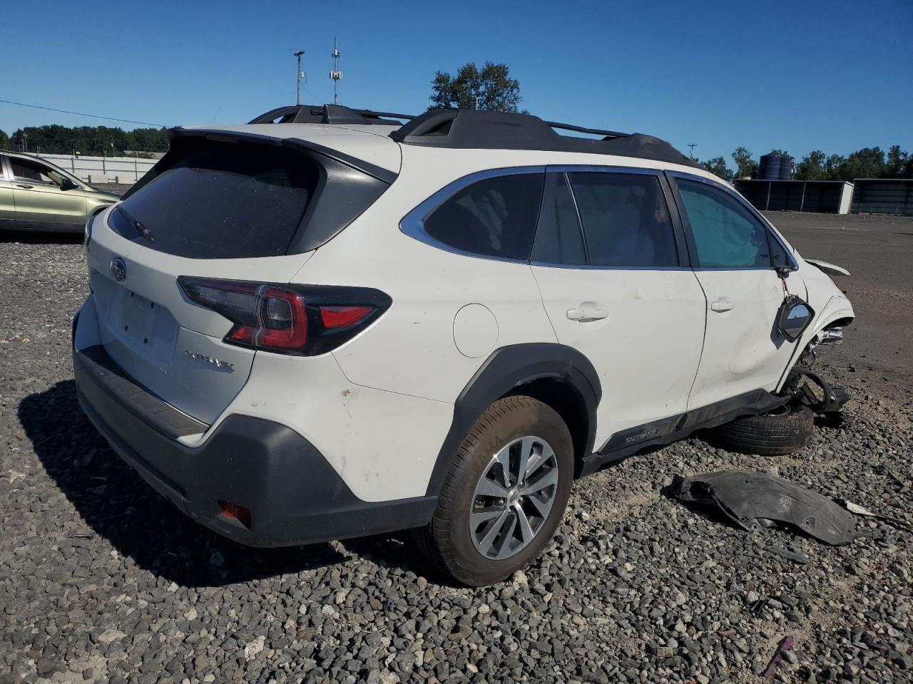 2025 Subaru Outback Premium - Image 3