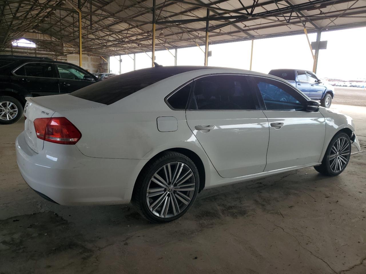 2015 Volkswagen Passat Se - Фото 3