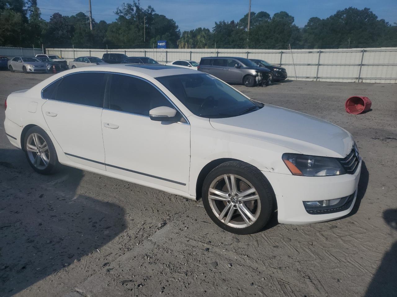 2013 Volkswagen Passat Sel - Фото 4