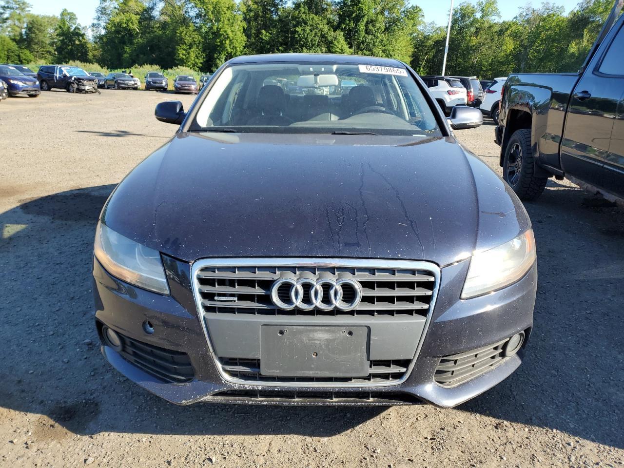 2010 Audi A4 Premium - Фото 5