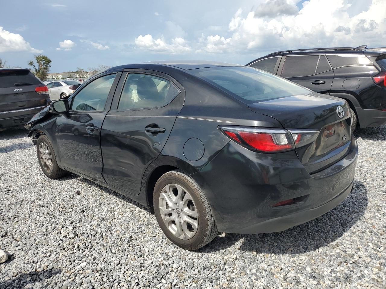 2018 Toyota Yaris Ia - Image 2