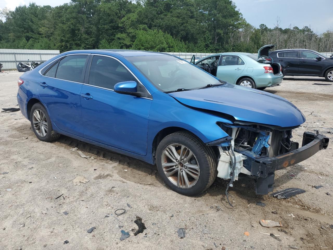 2017 Toyota Camry Le - Фото 4