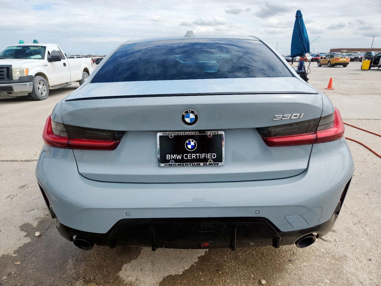 2023 BMW 330I - Фото 6