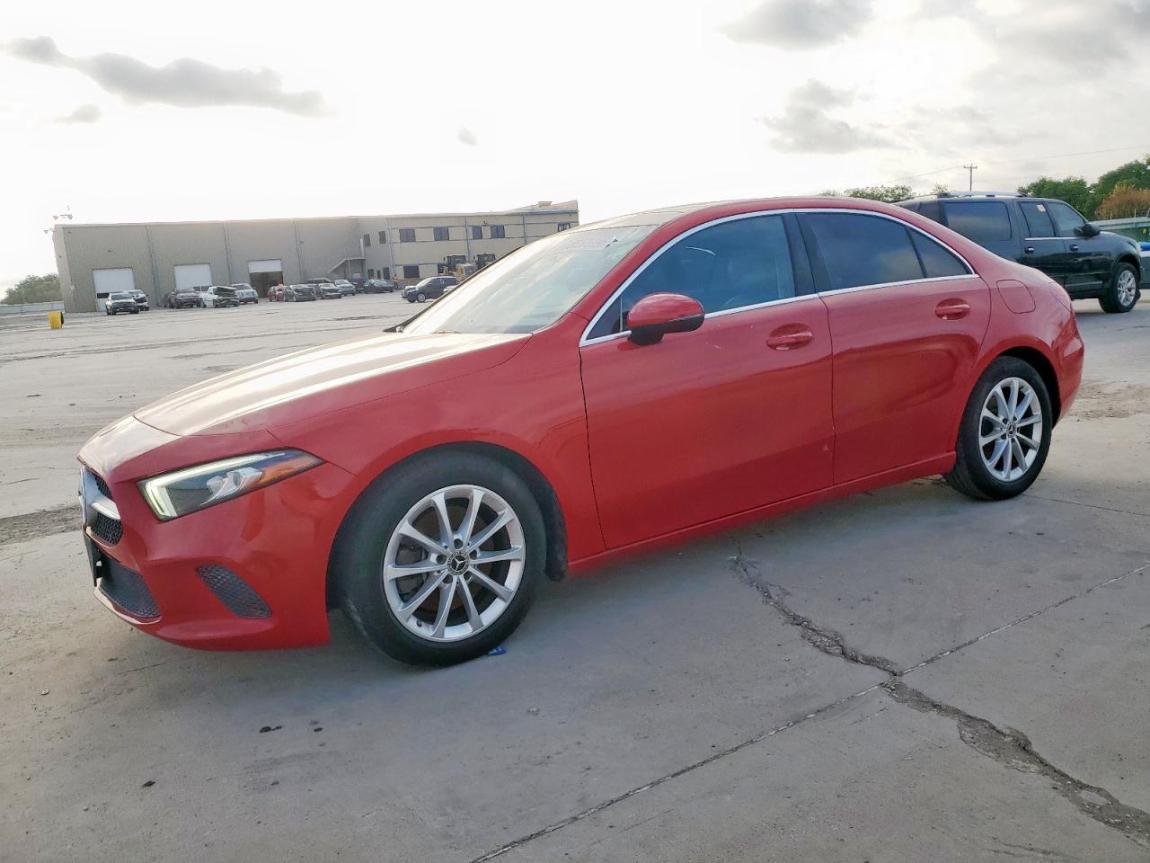 2020 Mercedes-Benz A 220