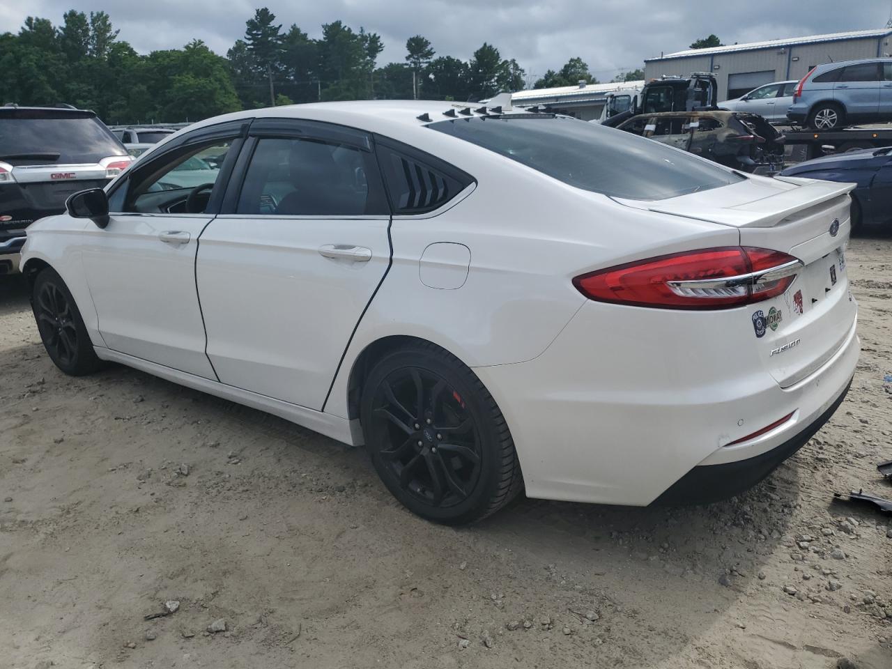 2020 Ford Fusion Se - Image 2