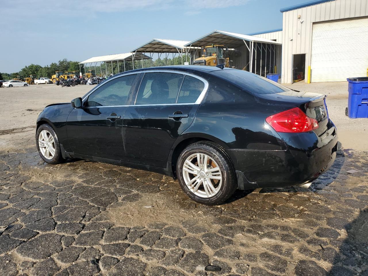 2013 Infiniti G37 - Фото 2