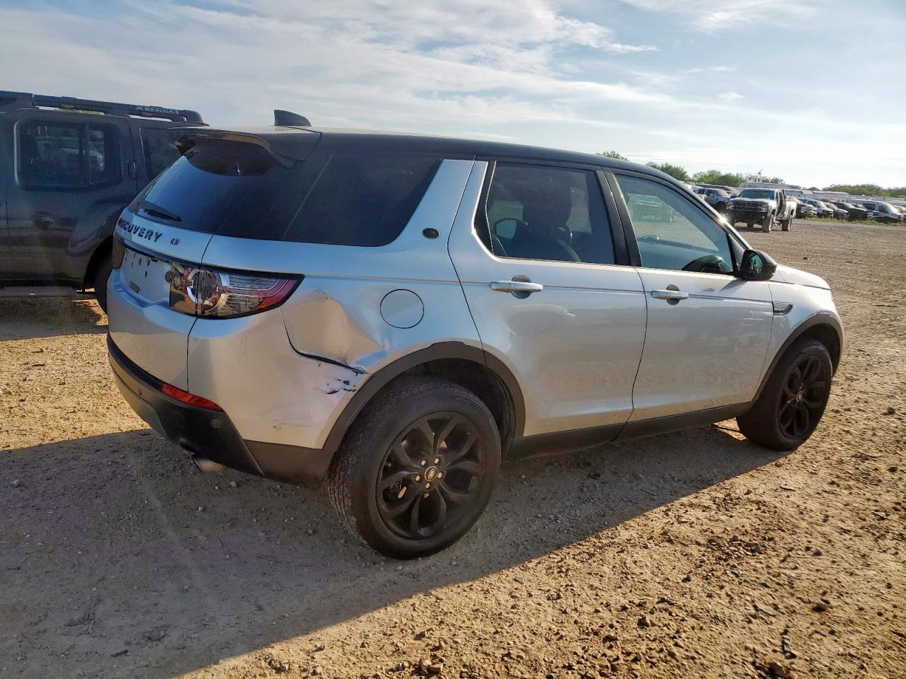 2018 Land Rover Discovery Sport Hse - Image 3