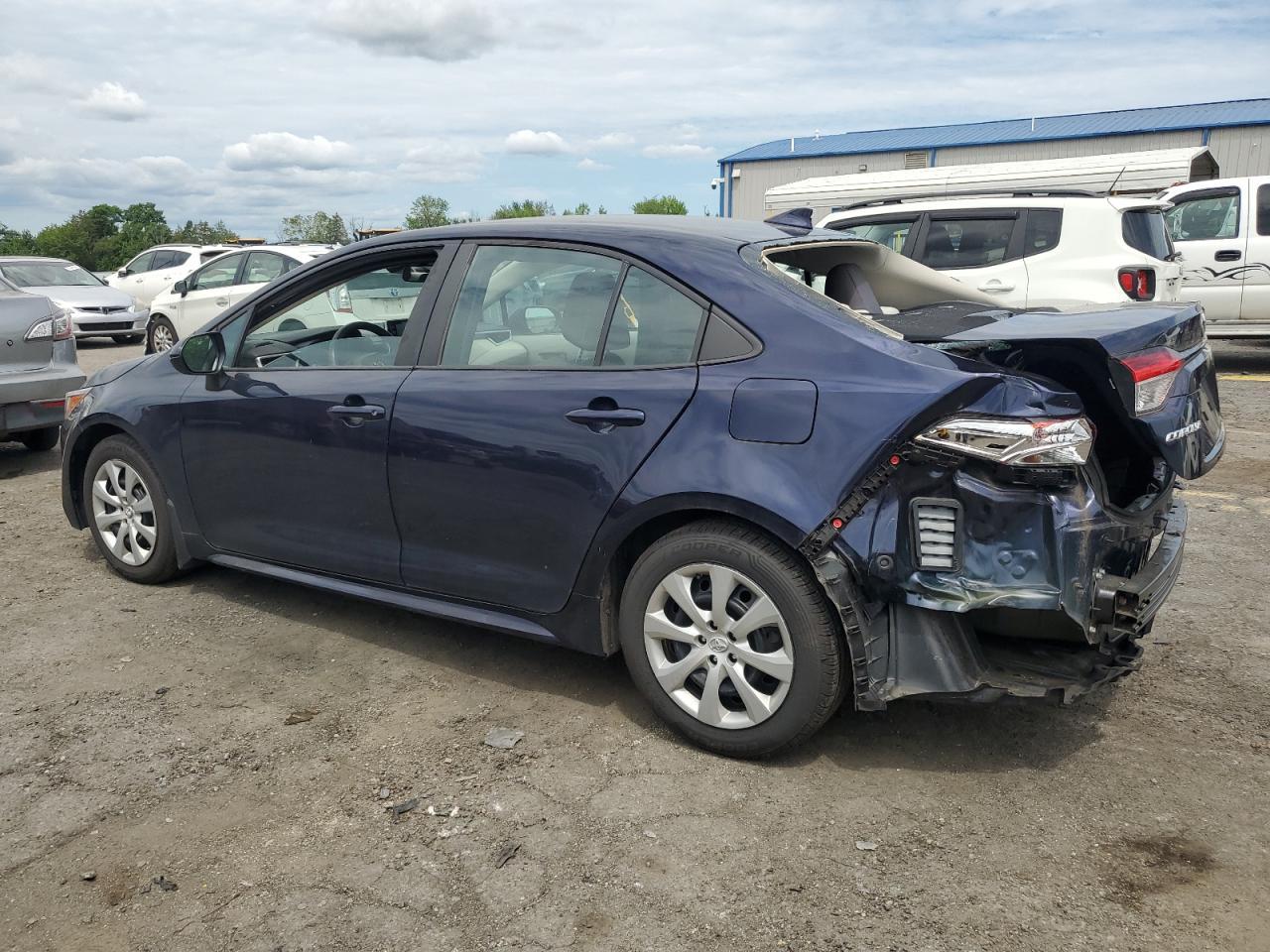 2021 Toyota Corolla Le - Фото 2