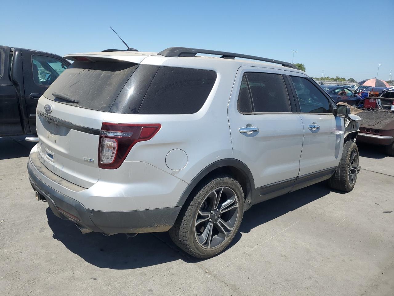 2014 Ford Explorer Sport - Фото 3