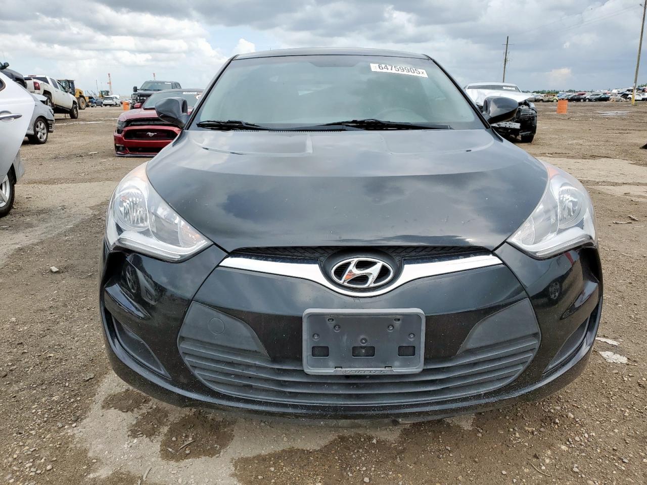 2016 Hyundai Veloster - Фото 5