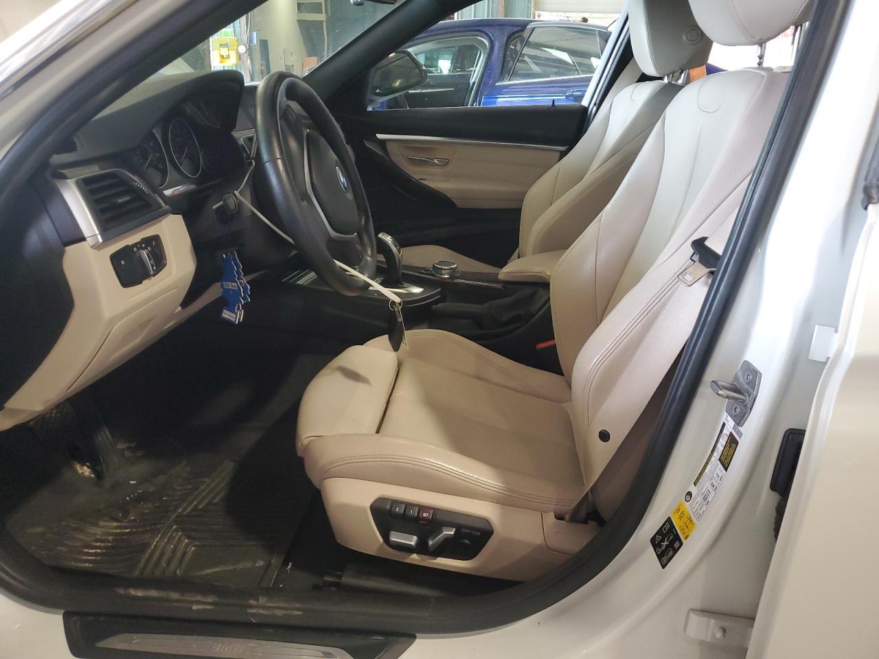 2017 BMW 330 Xi - Image 7