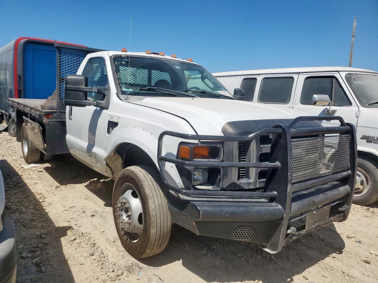 2009 Ford F550 Super Duty - Фото 4