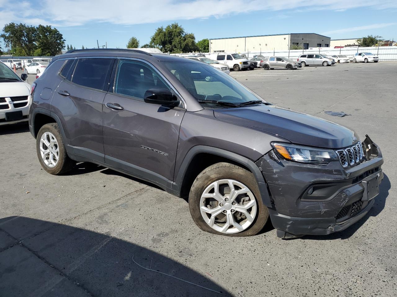 2024 Jeep Compass Latitude - Image 4