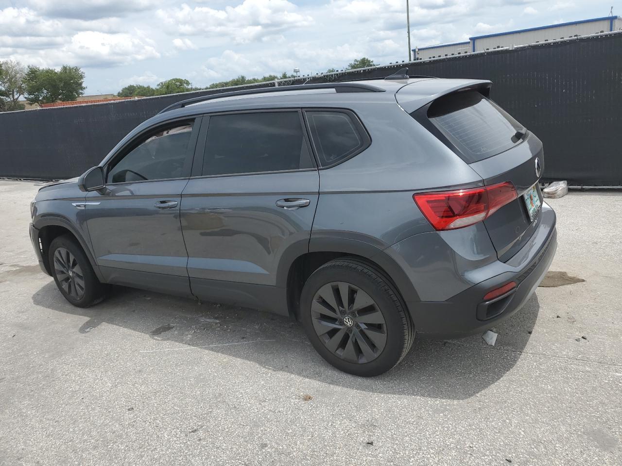 2023 Volkswagen Taos S - Фото 2