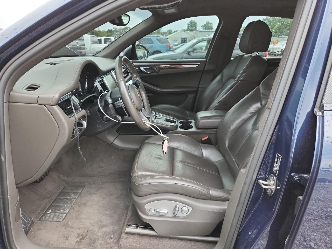 2015 Porsche Macan S - Image 7