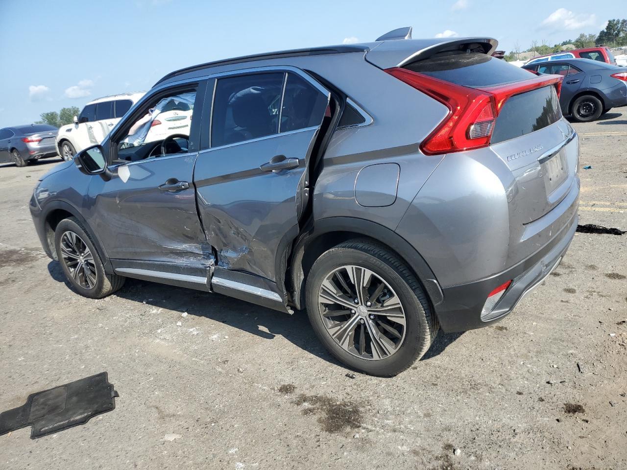 2020 Mitsubishi Eclipse Cross Se - Image 2