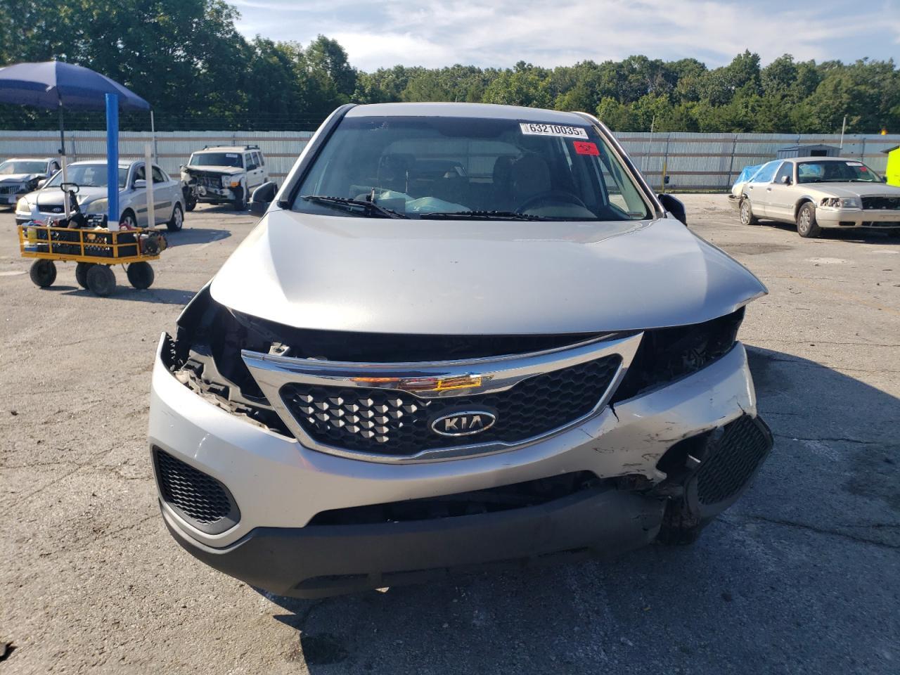 2011 Kia Sorento Base - Image 5