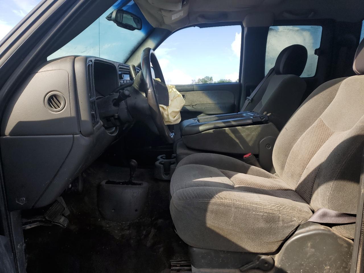 2003 Chevrolet Silverado K1500 - Image 7