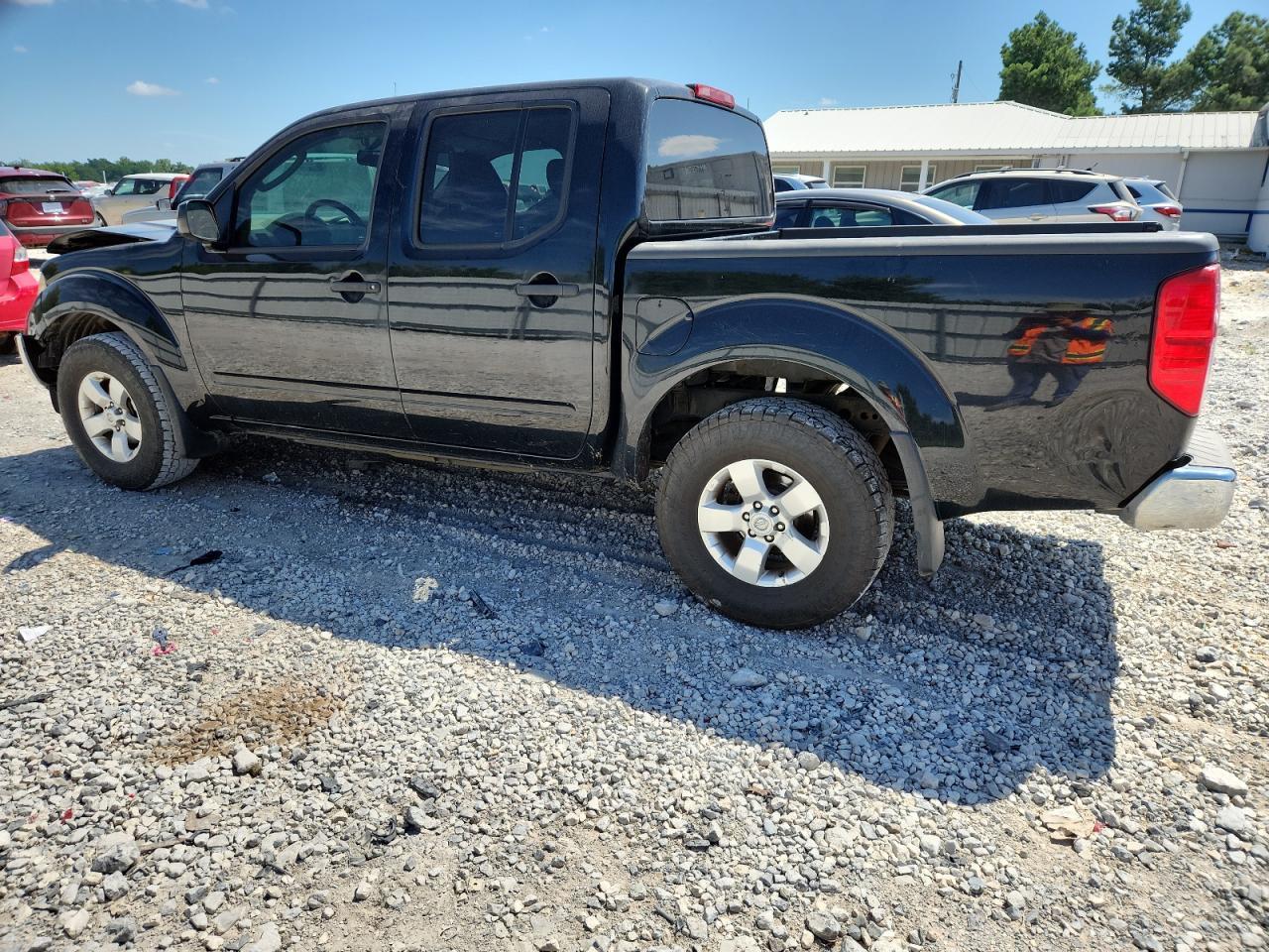 2011 Nissan Frontier S - Image 2
