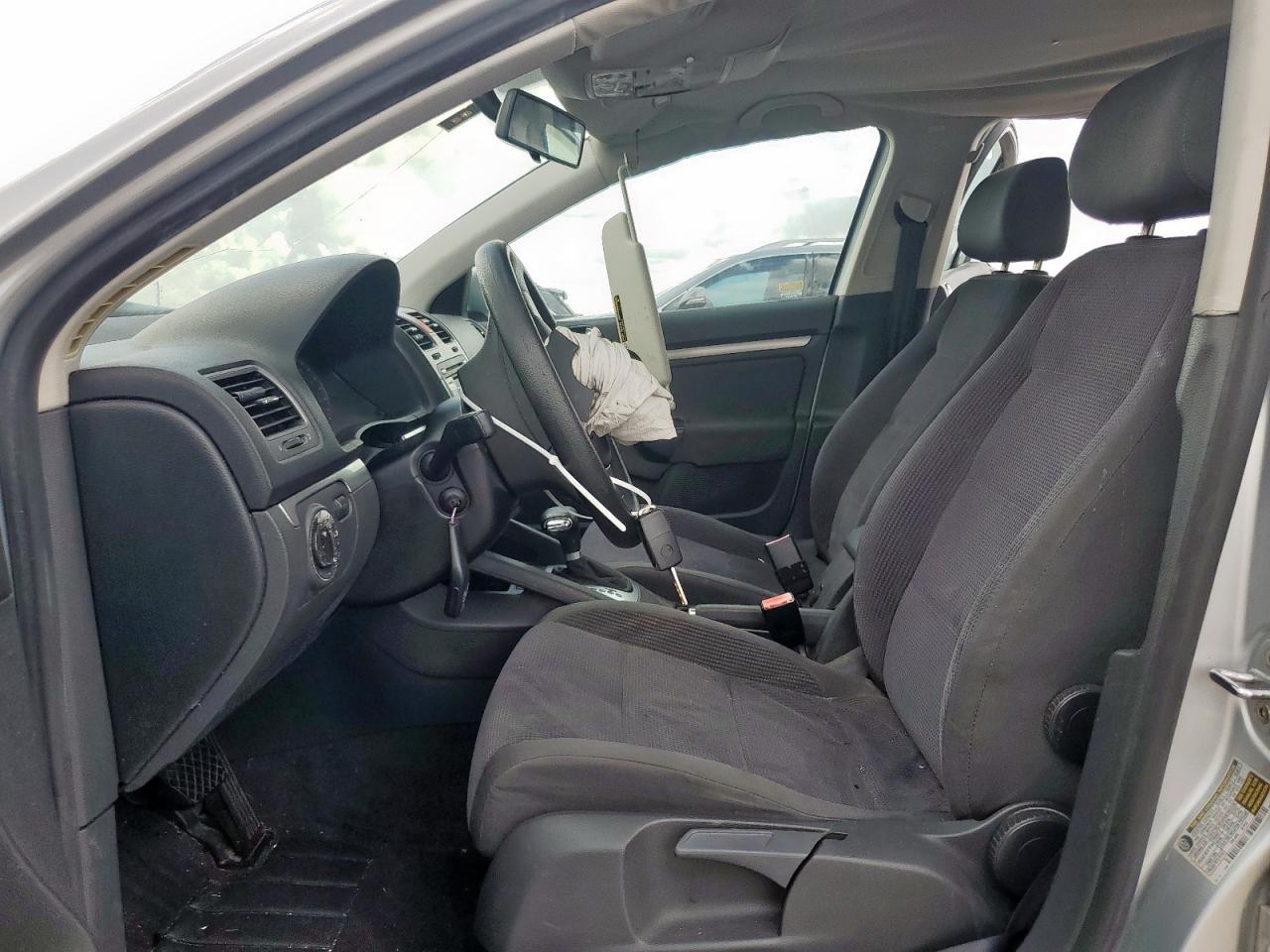 2005 Volkswagen New Jetta Value - Фото 7