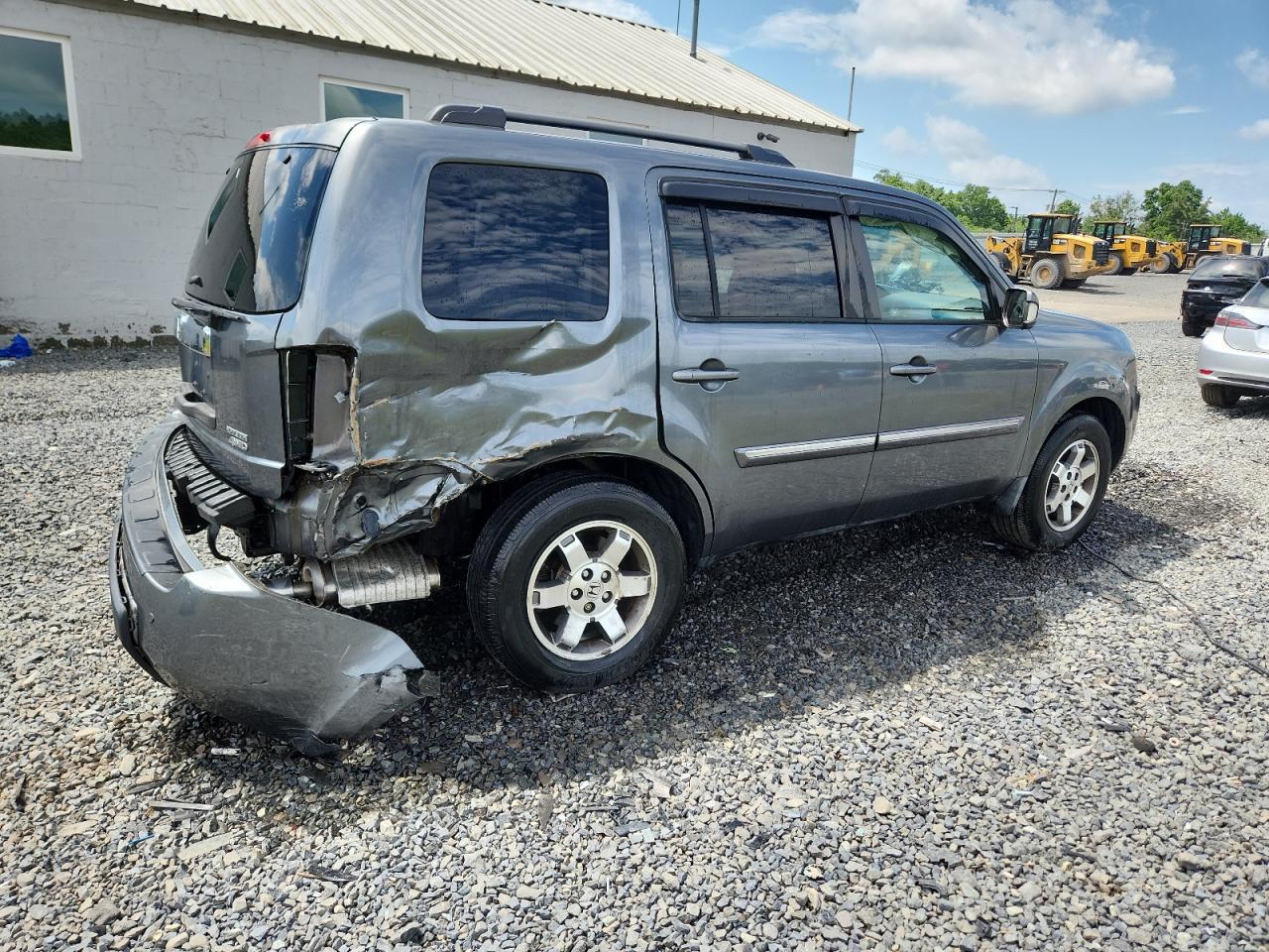 2010 Honda Pilot Touring - Image 3