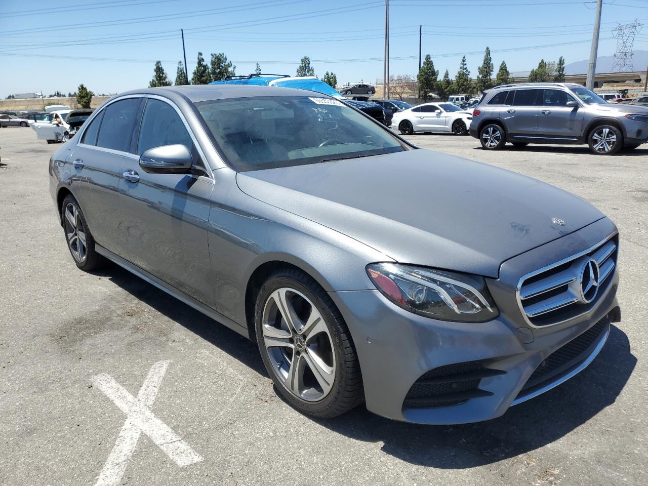 2017 Mercedes-Benz E 300 - Фото 4