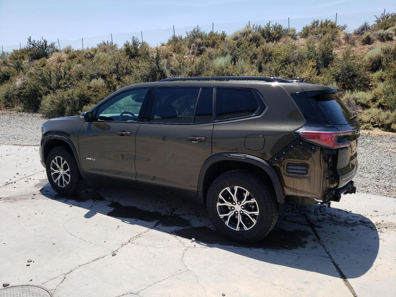 2025 GMC Acadia At4 - Фото 2