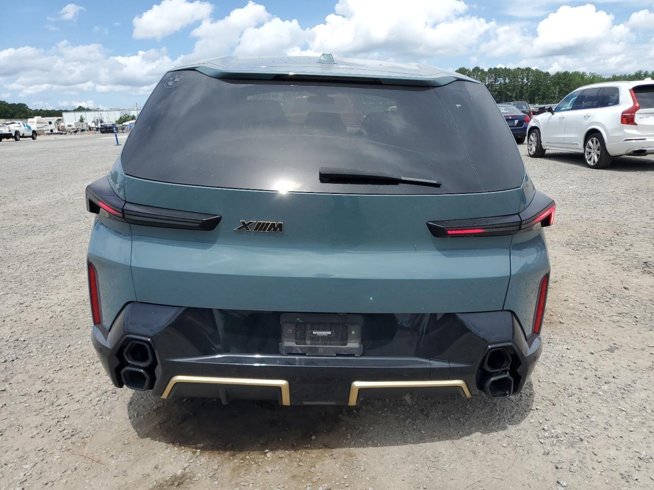 2023 BMW Xm - Image 6