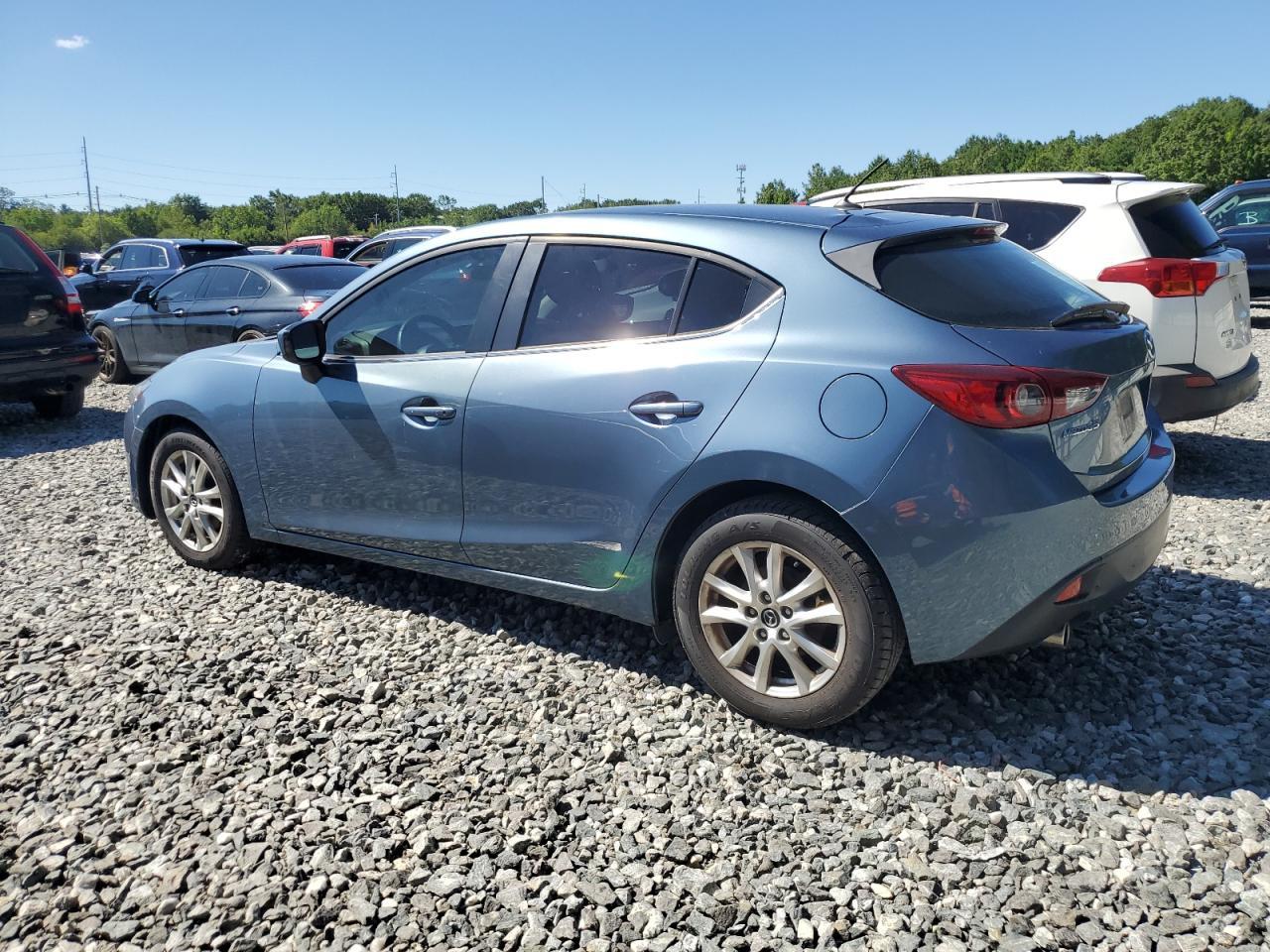 2014 Mazda 3 Touring - Image 2