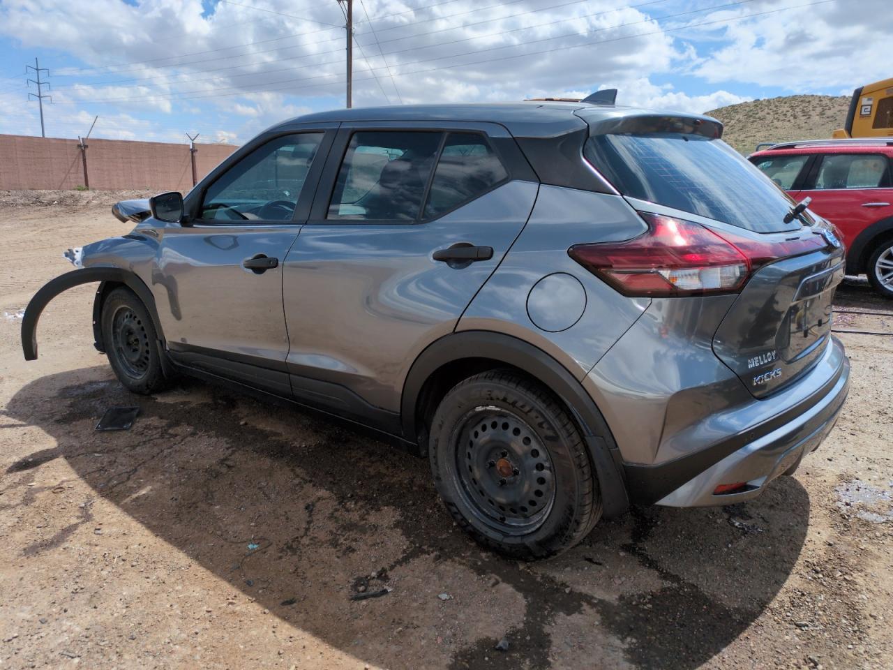 2021 Nissan Kicks S - Фото 2
