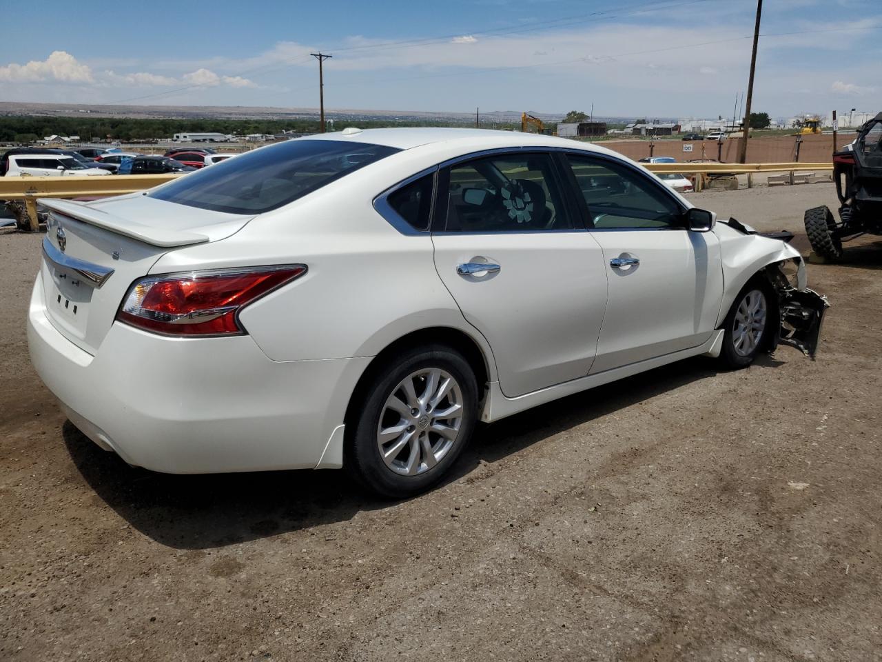 2015 Nissan Altima 2.5 - Image 3