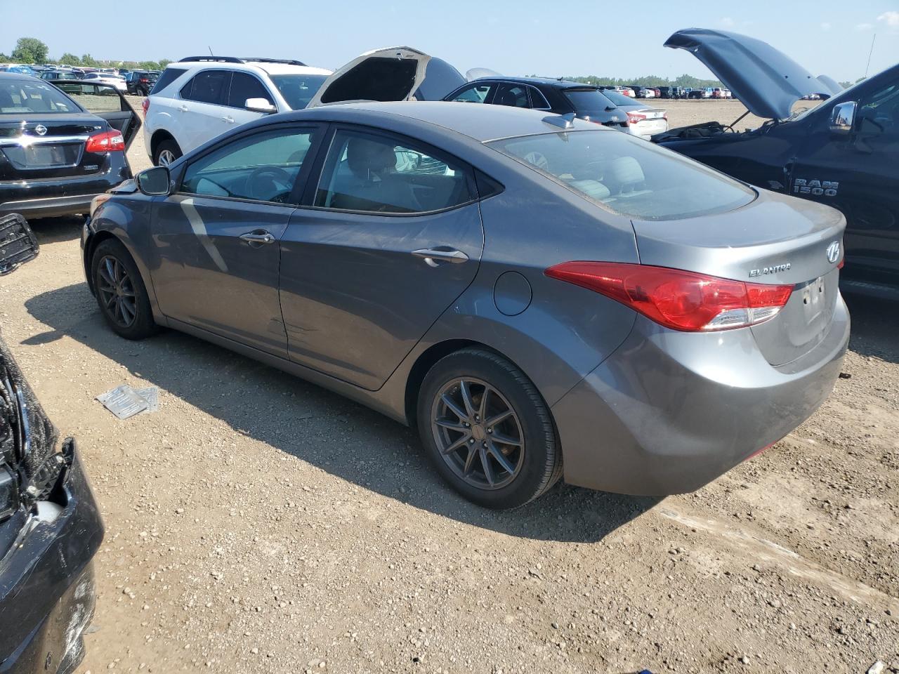 2013 Hyundai Elantra Gls - Фото 2