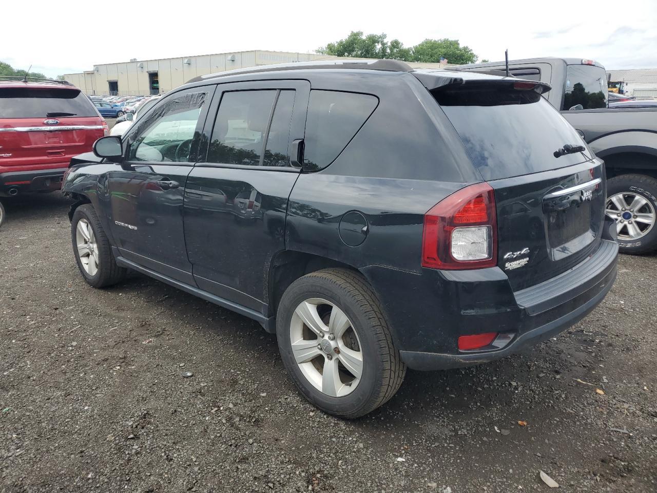 2016 Jeep Compass Latitude - Image 2